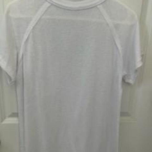 NWOT!! Aiopr Women's Short Sleeve, Loose Fit Crewneck, Oversized Casual Pocket T - Picture 6 of 7